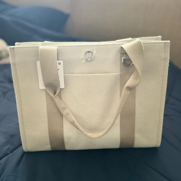 Lululemon Athletica Two Tone Canvas Tote Bag - Picture 2 of 10